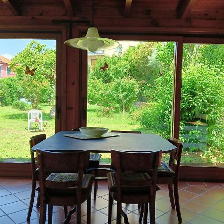 Villetta Con Giardino A Due Passi Dal Mare Imperia Bagian luar foto